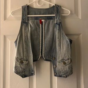 Women’s jean vest